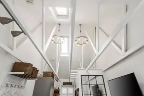 Cozy studio in Redhill with parking on premises - Image 4