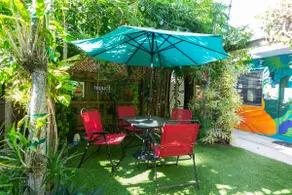 Secluded Cottage Close to shops & beach w/ Hot Tub - Image 3