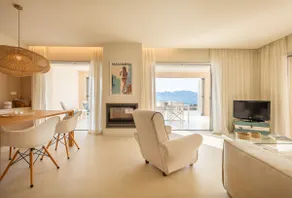 Maison spéciale en bord de mer - Image 4