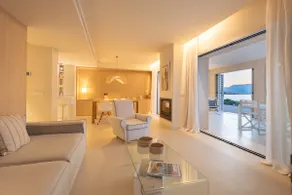 Maison spéciale en bord de mer - Image 3