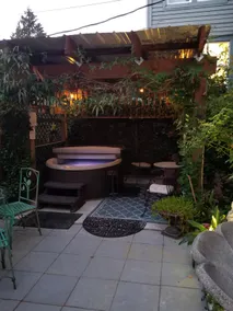 Venus Apartment 6th Ave *Hot Tub* Relaxing - Image 2