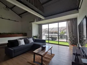 Rustic Cozy Townhouse KingSofa [6 Mins Jonkerwalk] - Image 3