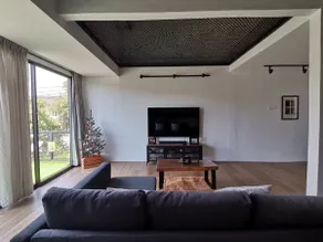 Rustic Cozy Townhouse KingSofa [6 Mins Jonkerwalk] - Image 4