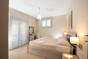 Blue Aura Family Apartment - Image 2