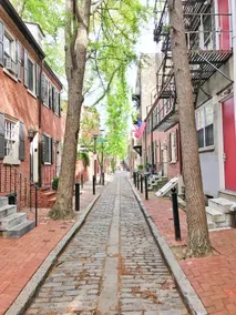 The Historic & Walkable Philadelphia Washington Square West 2 bed/2 bath Home - Image 2