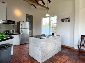 Amazing house with parking, WiFi and balcony - Image 4