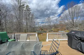Heavenly Quarters: Waterfront home for Family Fun! - Image 4
