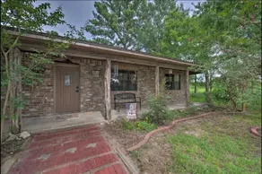 The Cottage at Crazy K Farm - Image 2
