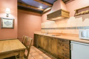 Vielha Two-Person Apartment with Pool Access - Image 5