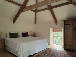 Escape to Garden Haybarn Loft in Georgian Estate Stay - Image 2