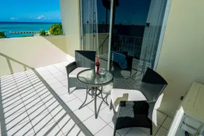 Welcome to stunning Ocean Views at Studio 503 - Image 2