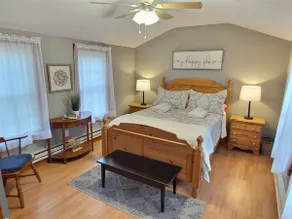 Quaint, Rustic, Quiet Retreat - Image 2