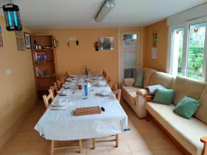 CASA EN CAION LARACHA 4 BEDROOMS - Image 3