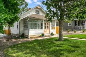 1920's Historic House Short Walk to Downtown - Image 3