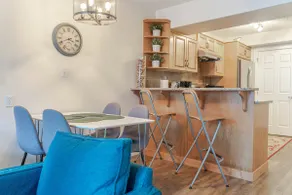 bright, cozy with mountain views & A/C - NEW! - Image 5