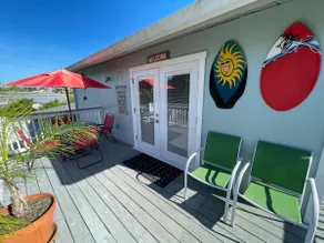 Hales Corner, Cozy & Private Beach Town Getaway - Image 2