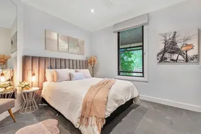 Bishop Townhouse 2 bedrooms 1 bathroom - Image 3