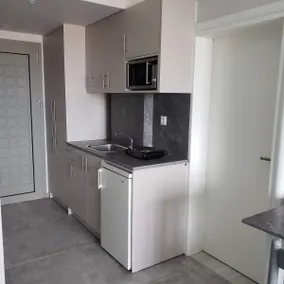 Totally Renovated Seaview Studio with bathtub - Image 4