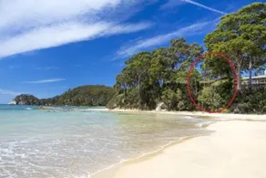 'Surf Beach Retreat': Romantic Suite - Image 2
