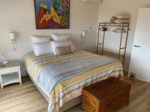 'Surf Beach Retreat': Romantic Suite - Image 3