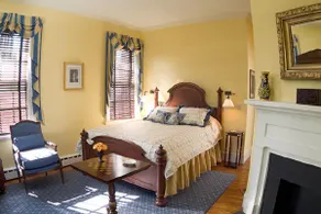 Manor House at Wolftrap Farm: Escape the City - Image 5