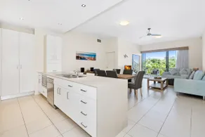 Three Bedroom @ Drift with Rooftop Terrace! - Image 4