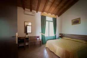 Le Moie Farmhouse Apartment ”Girasole” - Image 2