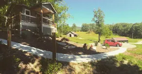 Mountain Vineyard Cottage - Image 5