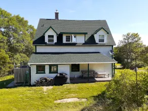 Farmhouse by Baddeck Bay - Peaceful Retreat while Exploring Cape Breton - Image 3