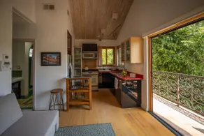 *Charming/Private West Hollywood Guesthouse* - Image 5