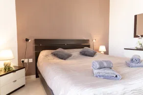 Superior 2bedroom with sea views No.2 - Image 3