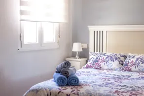 Neu renovierte, moderne und zentrale Wohnung mit WIFI - Image 4