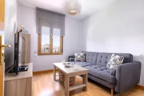 Neu renovierte, moderne und zentrale Wohnung mit WIFI - Image 5