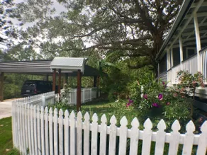 Historical Settlers Cottage - 4 Bdrms, 2 Bathrooms - Image 3