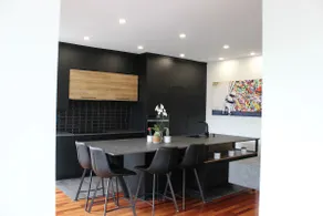 Amazing condo heart of Mile-End - Image 2