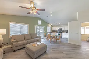 Clean, Cozy, Quiet! Close to everything! & garage! - Image 2