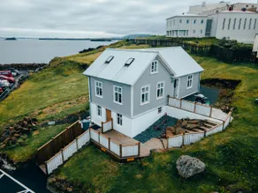 Best located house in town - Image 4
