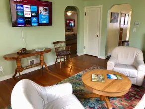 Nanny's Bungalow - Image 5