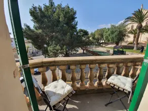 Apartment with beautiful roof terrace - Image 2