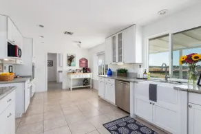 Beautiful Wine Country 4 Bdrm with Pool/Spa/Views! - Image 2