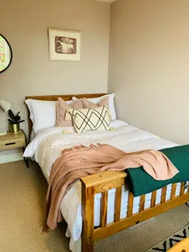 Boutique apartment and garden, spectacular views - Image 5