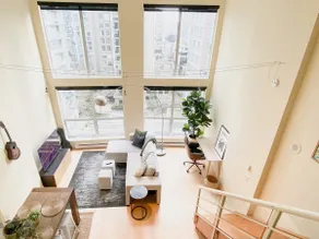 2 Floors LOFT, Downtown Vancouver! - Image 3