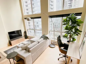 2 Floors LOFT, Downtown Vancouver! - Image 4