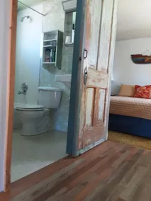 Tiny House Living , ”cozy and colorful” - Image 2