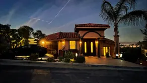 Luxury Modern w/ Great LA Views - Image 4