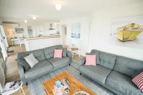 Middleton SA ”SeaWatch” 2 STOREY AMAZING SEA VIEWS - Image 4