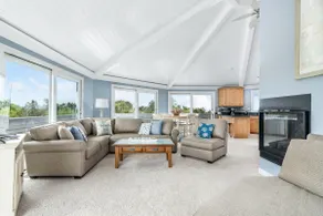 Luxury Chappaquiddick Getaway with Oceanviews - Image 5