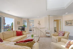 Capitola Venetian Beach Front- 12 Steps to Sand! - Image 2