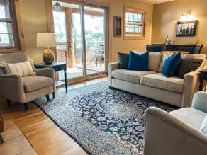 Lakeside cozy cottage suite - perfect for couple. - Image 2