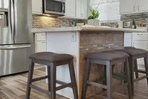 Taylor's Glendale Retreat - Image 5